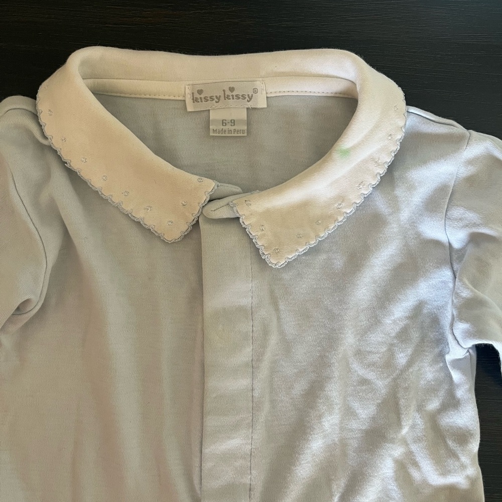 COPY - Kissy Kissy collared footie